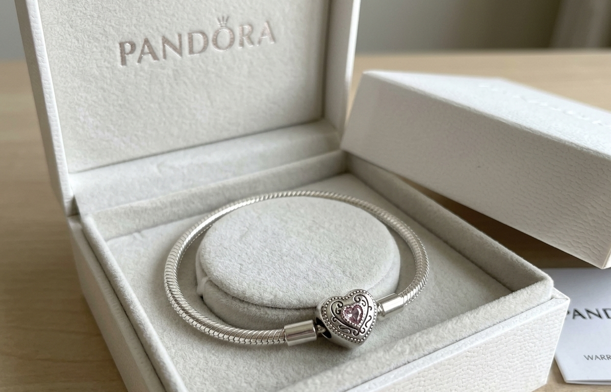 Pulsera Corazón Rosa