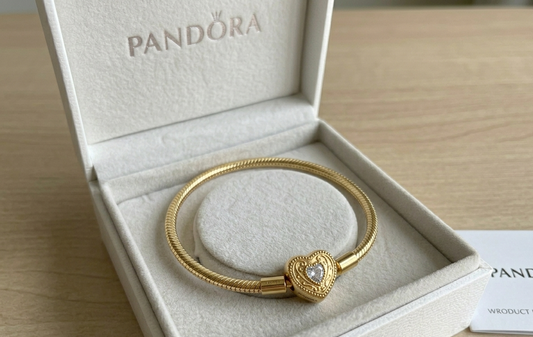 Pulsera Dorada Corazón