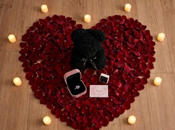 Pack "Regalo Novia"Anillo de Promesa + Osito de Rosas + Ambientación Romántica